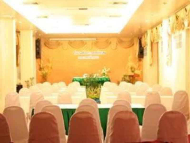 Hotel Ayothaya 3*